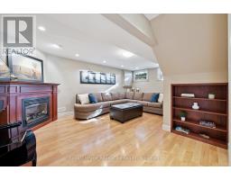 41 SHOEMAKER CRESCENT - 18