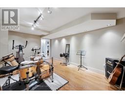 41 SHOEMAKER CRESCENT - 21