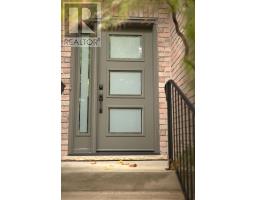 41 SHOEMAKER CRESCENT - 4