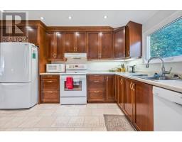 6 FAIRMEADOW DRIVE - 17