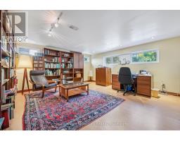 6 FAIRMEADOW DRIVE - 29