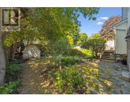 6 FAIRMEADOW DRIVE - 32