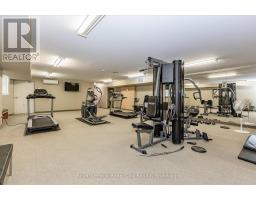 1410 - 35 GREEN VALLEY DRIVE - 25