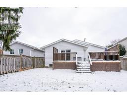 1047 DEVONSHIRE AVENUE - 10