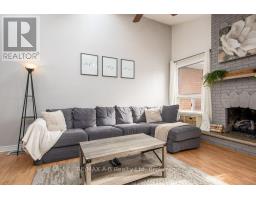 1047 DEVONSHIRE AVENUE - 15