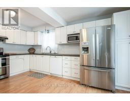 1047 DEVONSHIRE AVENUE - 21