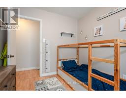 1047 DEVONSHIRE AVENUE - 27