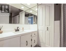 1047 DEVONSHIRE AVENUE - 28