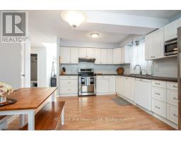 1047 DEVONSHIRE AVENUE - 3