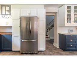 34 WOODRIDGE DRIVE - 10