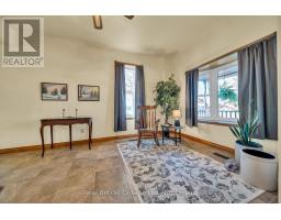 690 WALLACE AVENUE S - 10