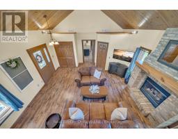 690 WALLACE AVENUE S - 23