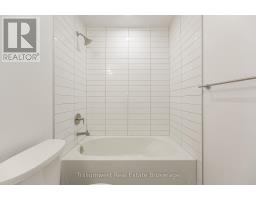 1601 - 15 WELLINGTON STREET S - 32