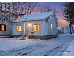 529 ALBERT STREET - 5