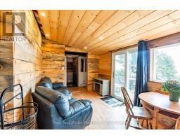 22 ERIEVIEW LANE - 13