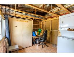 22 ERIEVIEW LANE - 18