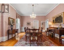 126 JOHN STREET N - 10