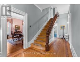 126 JOHN STREET N - 7