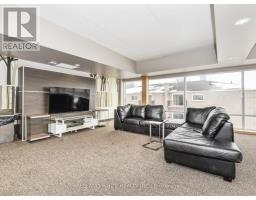 1105 - 8 HICKORY STREET W - 17