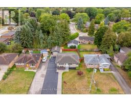 239 CLARKE STREET N - 2