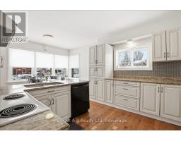 296 HURON STREET - 17