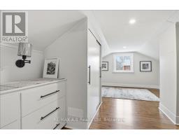 296 HURON STREET - 30