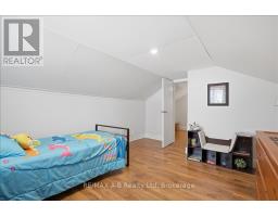 296 HURON STREET - 34