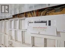 296 HURON STREET - 39