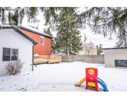 2 LOVEYS STREET E - 10