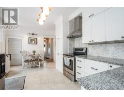 2 LOVEYS STREET E - 26