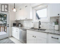 2 LOVEYS STREET E - 27