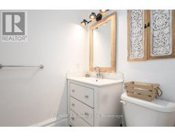 2 LOVEYS STREET E - 29