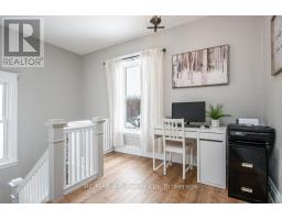 2 LOVEYS STREET E - 34