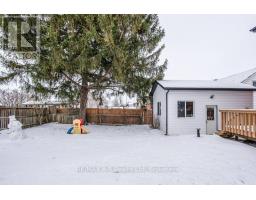 2 LOVEYS STREET E - 8