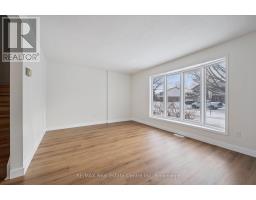 896 ELGIN STREET N - 13