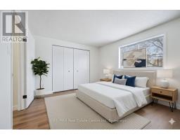 896 ELGIN STREET N - 22