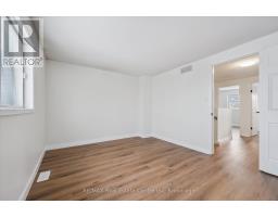 896 ELGIN STREET N - 24