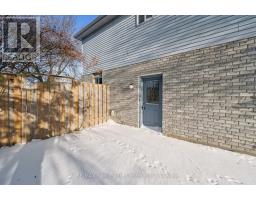 896 ELGIN STREET N - 5