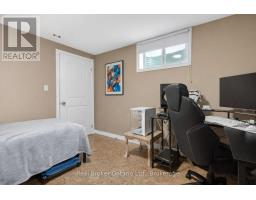 12 LANGRELL AVENUE - 23