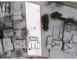 70 BEDFORD DRIVE - 4