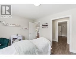 225A THAMES AVENUE - 17