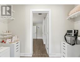 225A THAMES AVENUE - 18