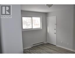 32 OXFORD STREET - 12