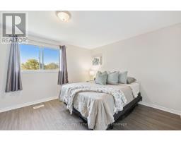 39 - 40 IMPERIAL ROAD N - 25