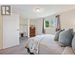 39 - 40 IMPERIAL ROAD N - 26