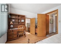 5 JACKSON CRESCENT - 11