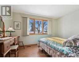 5 JACKSON CRESCENT - 14