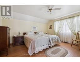 5 JACKSON CRESCENT - 16