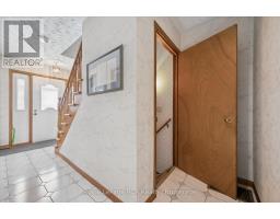 5 JACKSON CRESCENT - 21