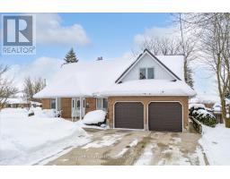 5 JACKSON CRESCENT - 28